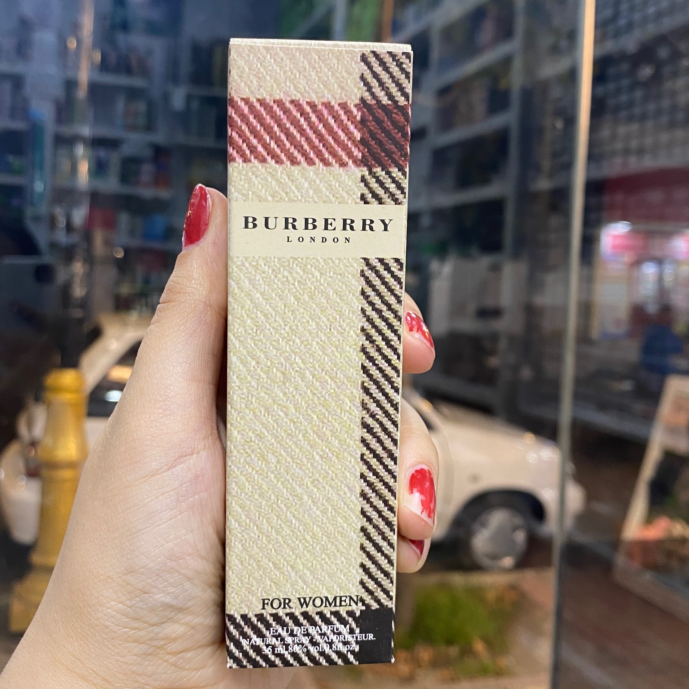 ادکلن الحمرا رایحه باربری لندن زنانه Burberry london for women حجم 35 میلی لیتر