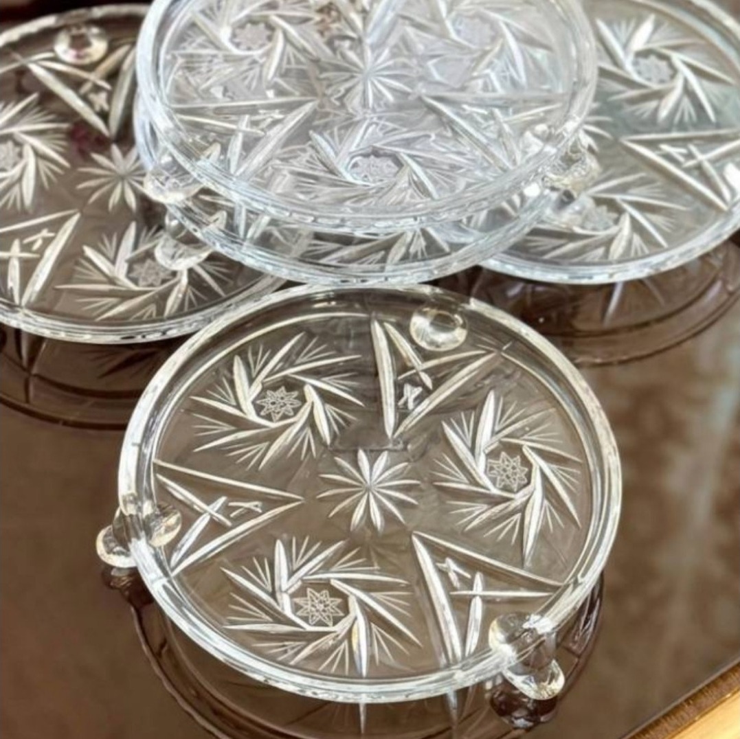 پیشدستی کریستال خورشیدی چک 
