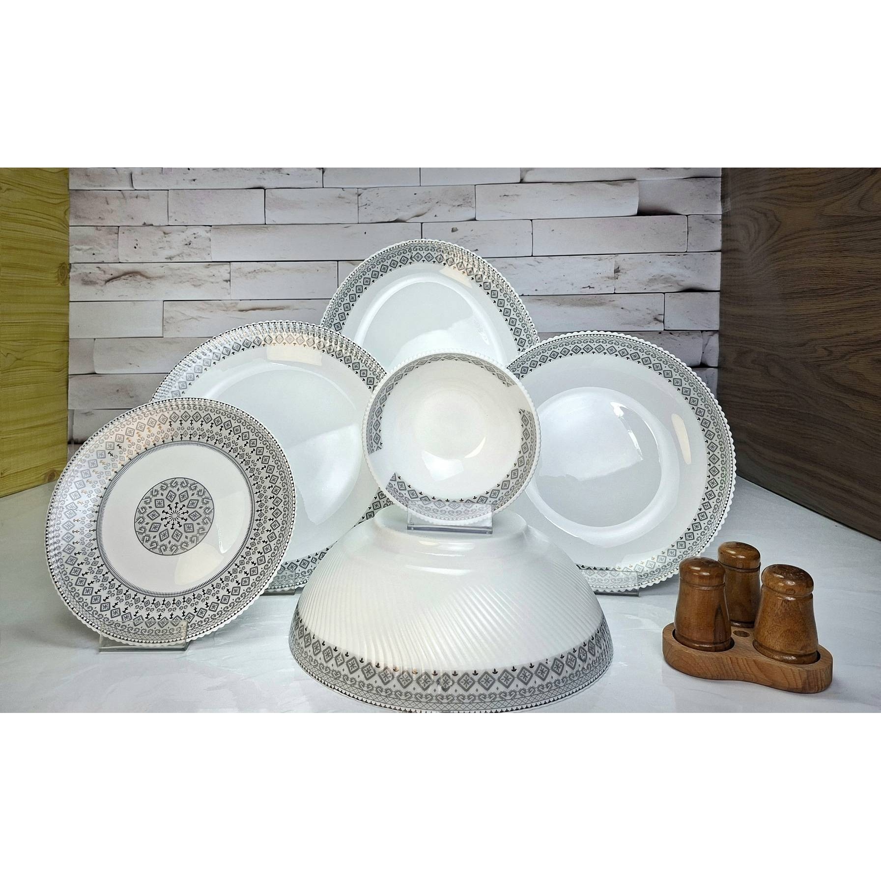 سرویس آرکوپال 26 پارچه طرح پرشیا نقره ای ویدا