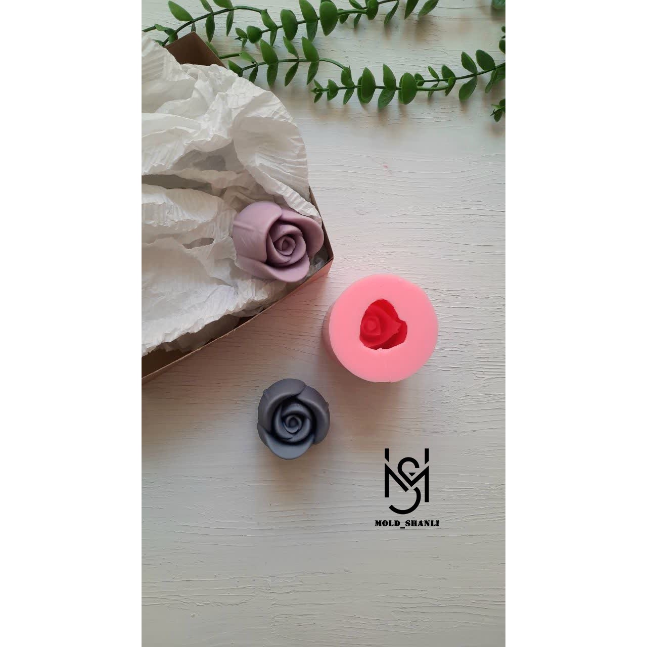 قالب سیلیکونی گل لاله 4سانت برای شمع سازی و رزین