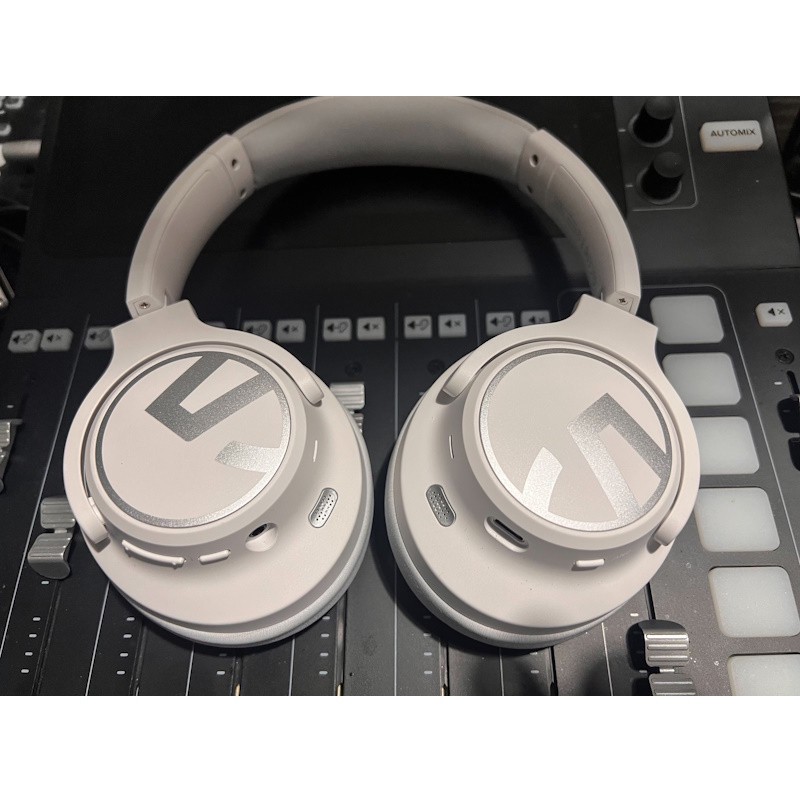 هدست بلوتوثی ساندپیتز مدل MON STEREOO SPICE HEADPHONE