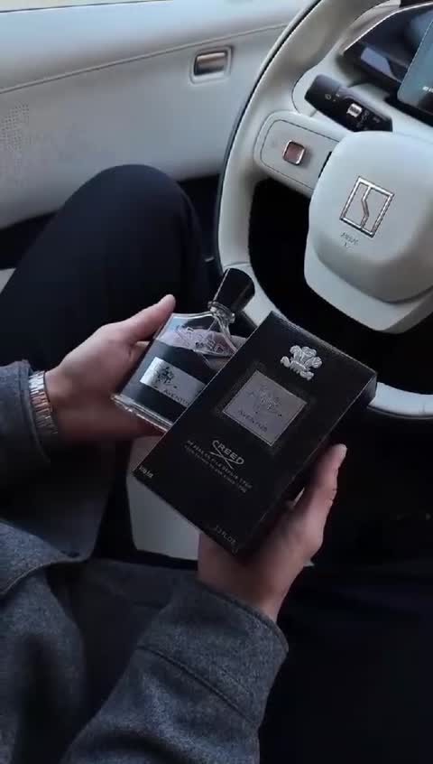 عطر کرید اونتوس مردانه 10 میل - عطری برای قدرت و جذابیت