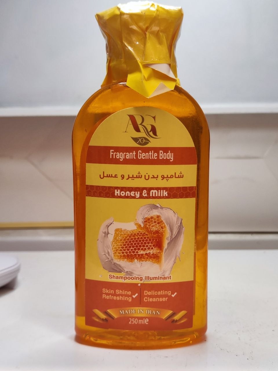 شامپو بدن شیر عسل