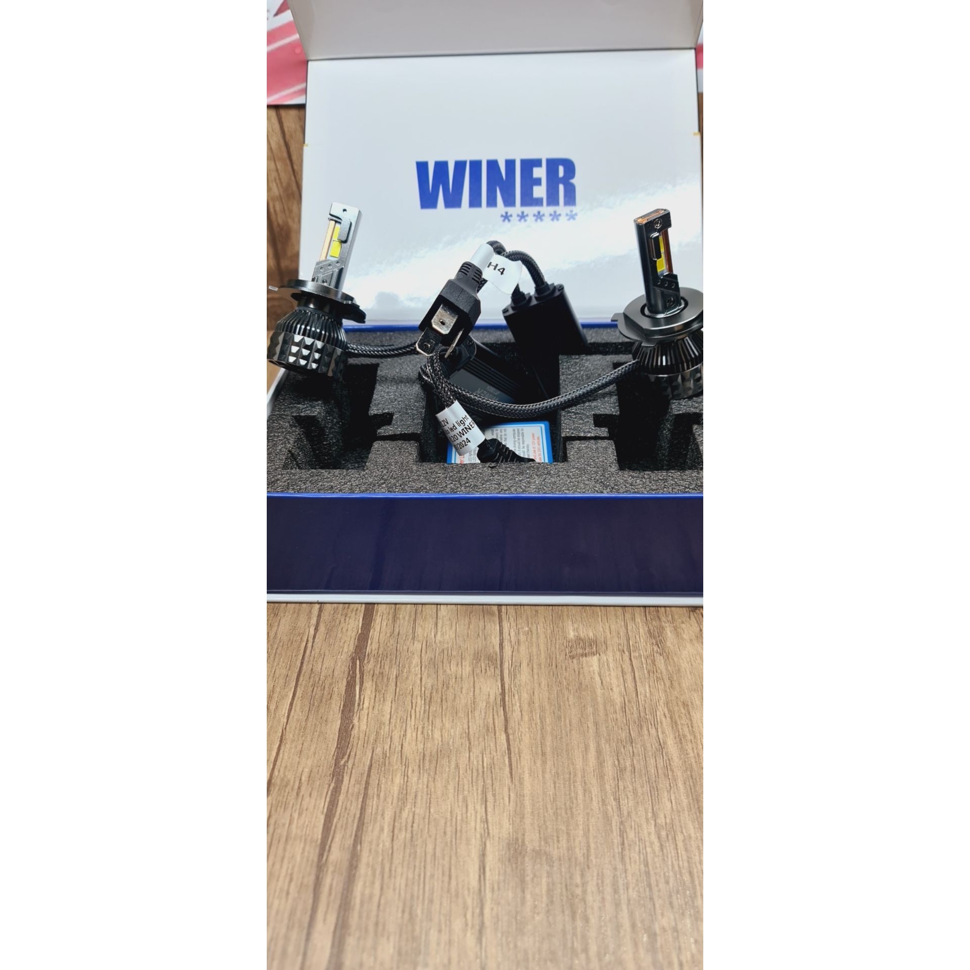 هدلایت تک حالته نور سفید قوی WINER V120 خار H4 بسته 2 عددی