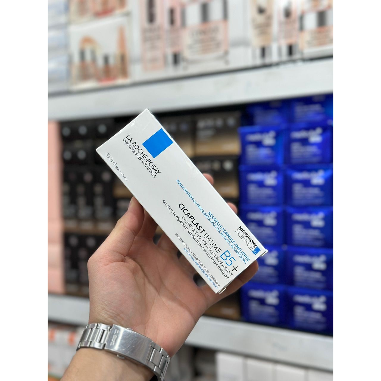 کرم ترمیم کننده سیکاپلاست B5 لاروش پوزای ترمیم کننده قوی تسکین دهنده فوری آبرسان و مرطوب کننده درمان جوش و جای جوش تق...