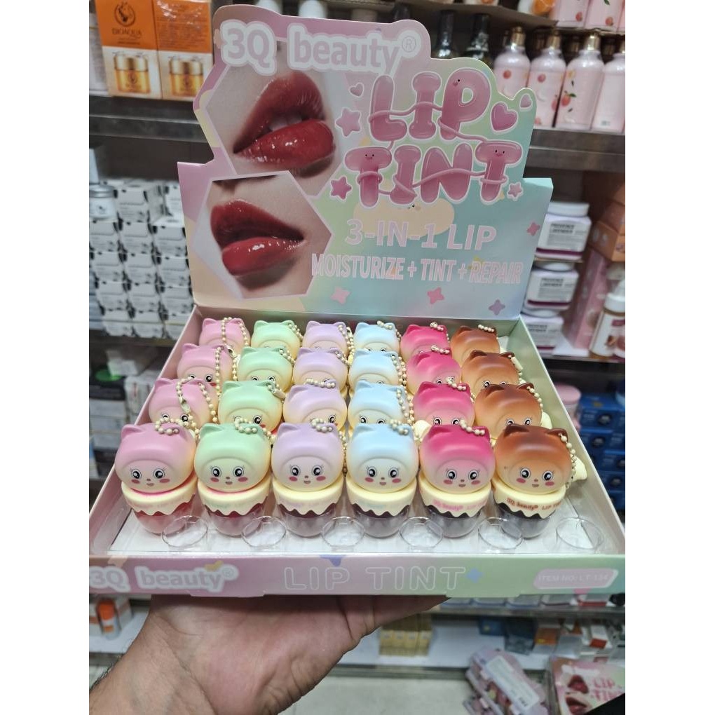 تینت لب عروسکی آویزدار 3Q beauty مشخصات محصول در 6 رنگ کاربردی بافت بسیار سبک بدون حس سنگینی روی لب آبرسان لب بدون پو...