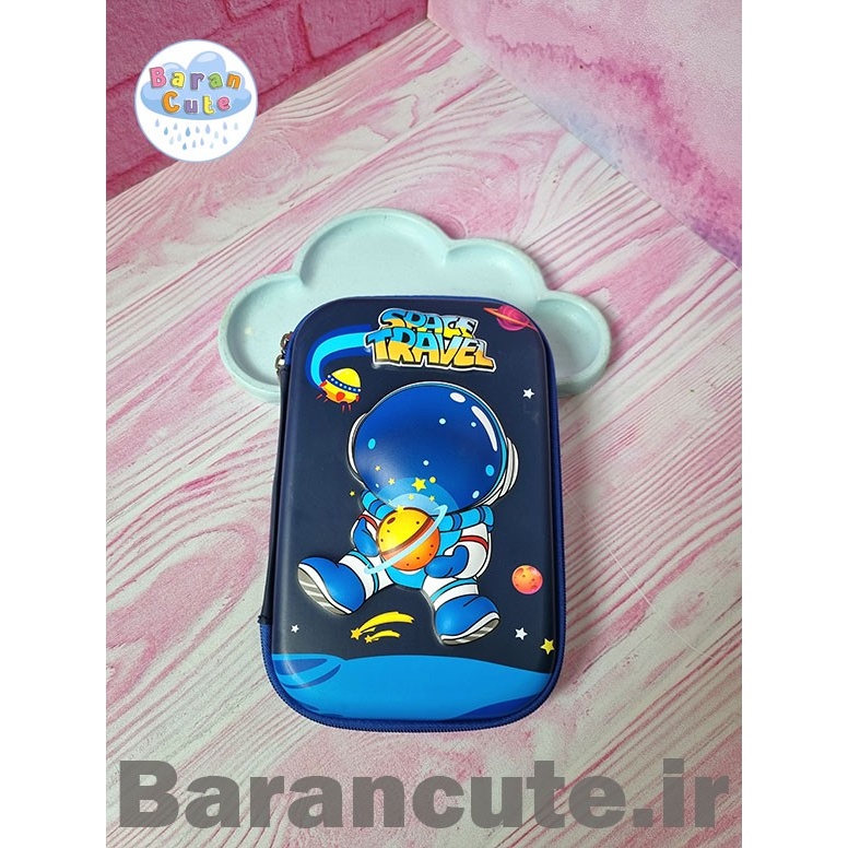 جامدادی وارداتی کتابی برجسته طرح فضانورد2