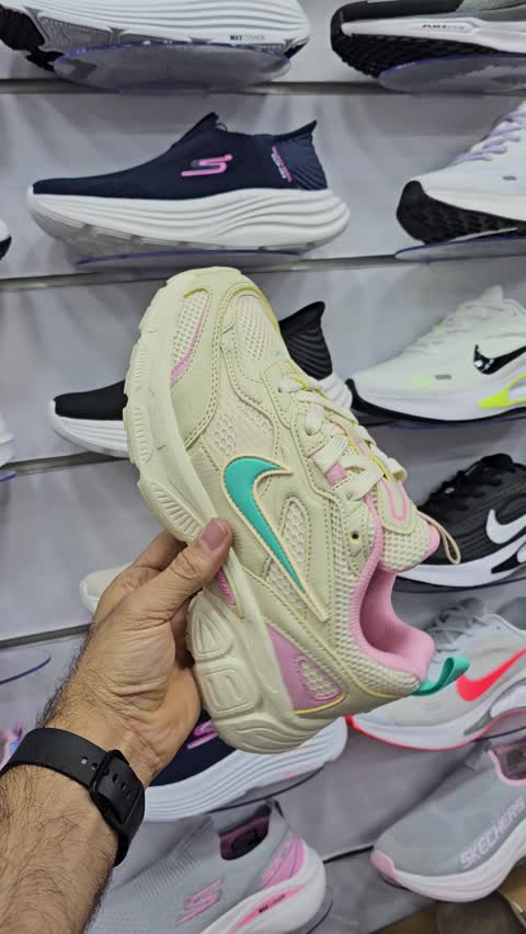 نایک وی فایو کی NIKE V5K کرم صورتی