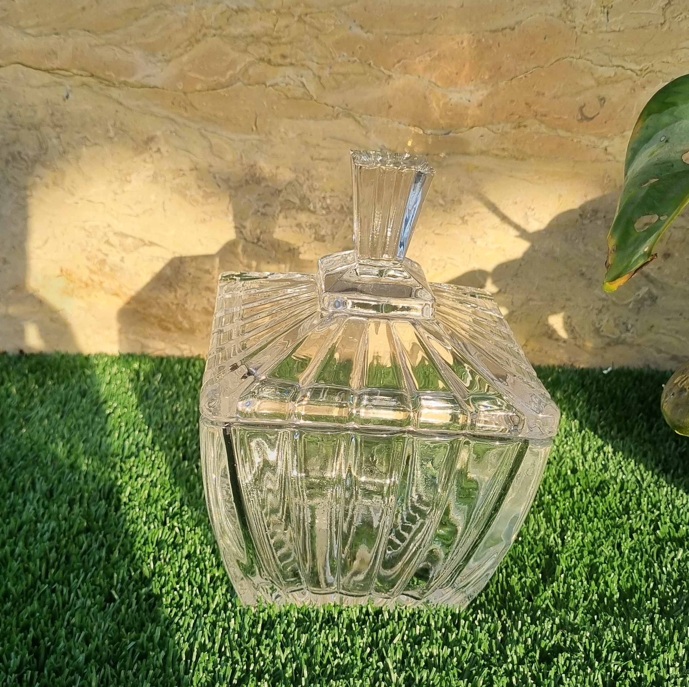 شکلات خوری سوگای ژاپن بزرگ 