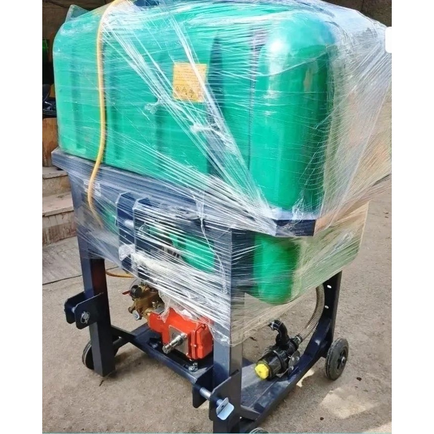 سمپاش 600 لیتری سبز پمپ 150بار کامل همراه با بوم 10 متری شاسی تقویت شده