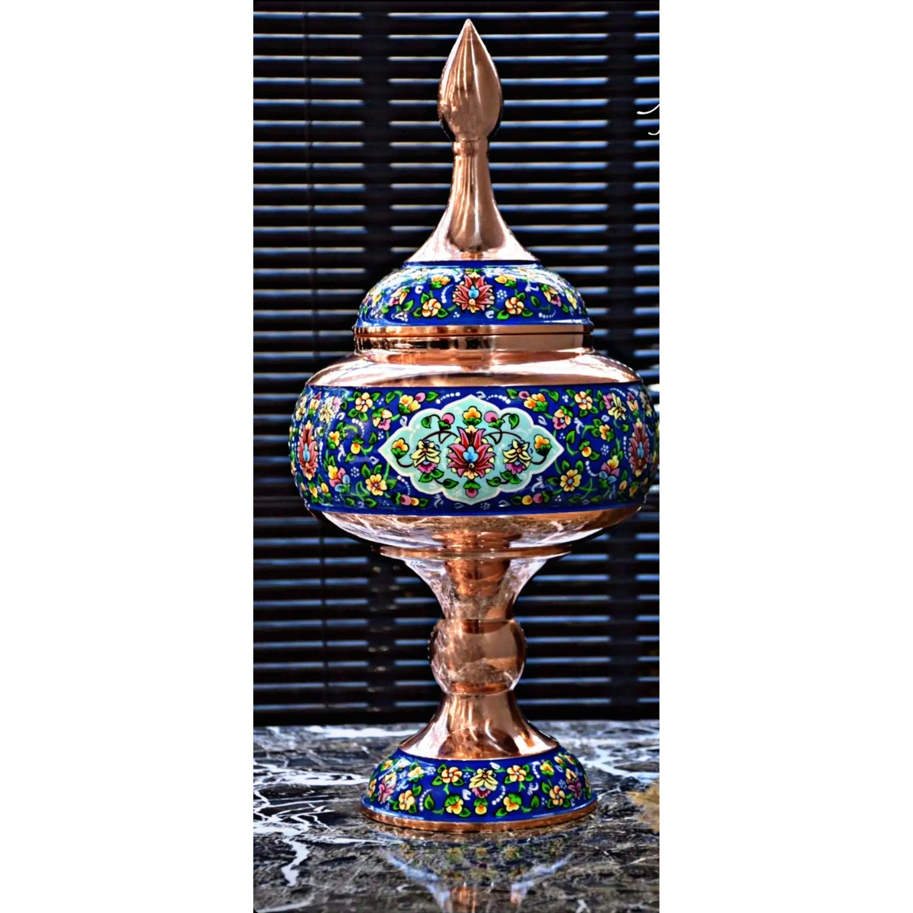شکلات خوری پرداز