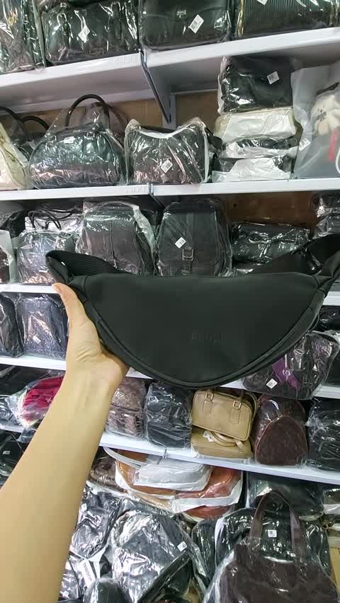 کراس بادی fendi