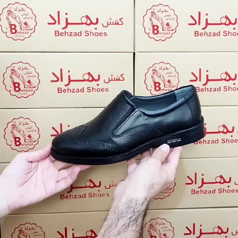 کفش تمام چرم طبیعی گاوی مردانه سایز 40 تا 45 رنگ مشکی کفی طبی زیره پیو لژ سه سانتی آستری چرم میشن سبک راحت 