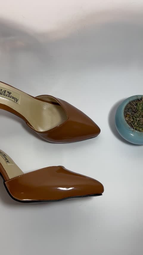 صندل جلو بسته چرم مصنوعی 