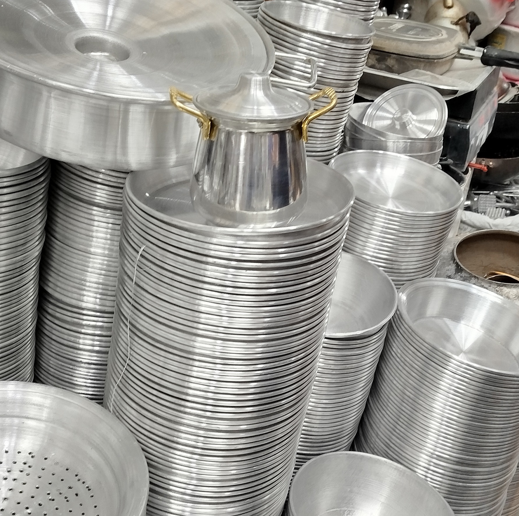 حراج دیزی خوری یک نفره الی دونفر شیک وزیبا مناسب پخت یک تا دونفر بزرگسال جنس محکم روحی