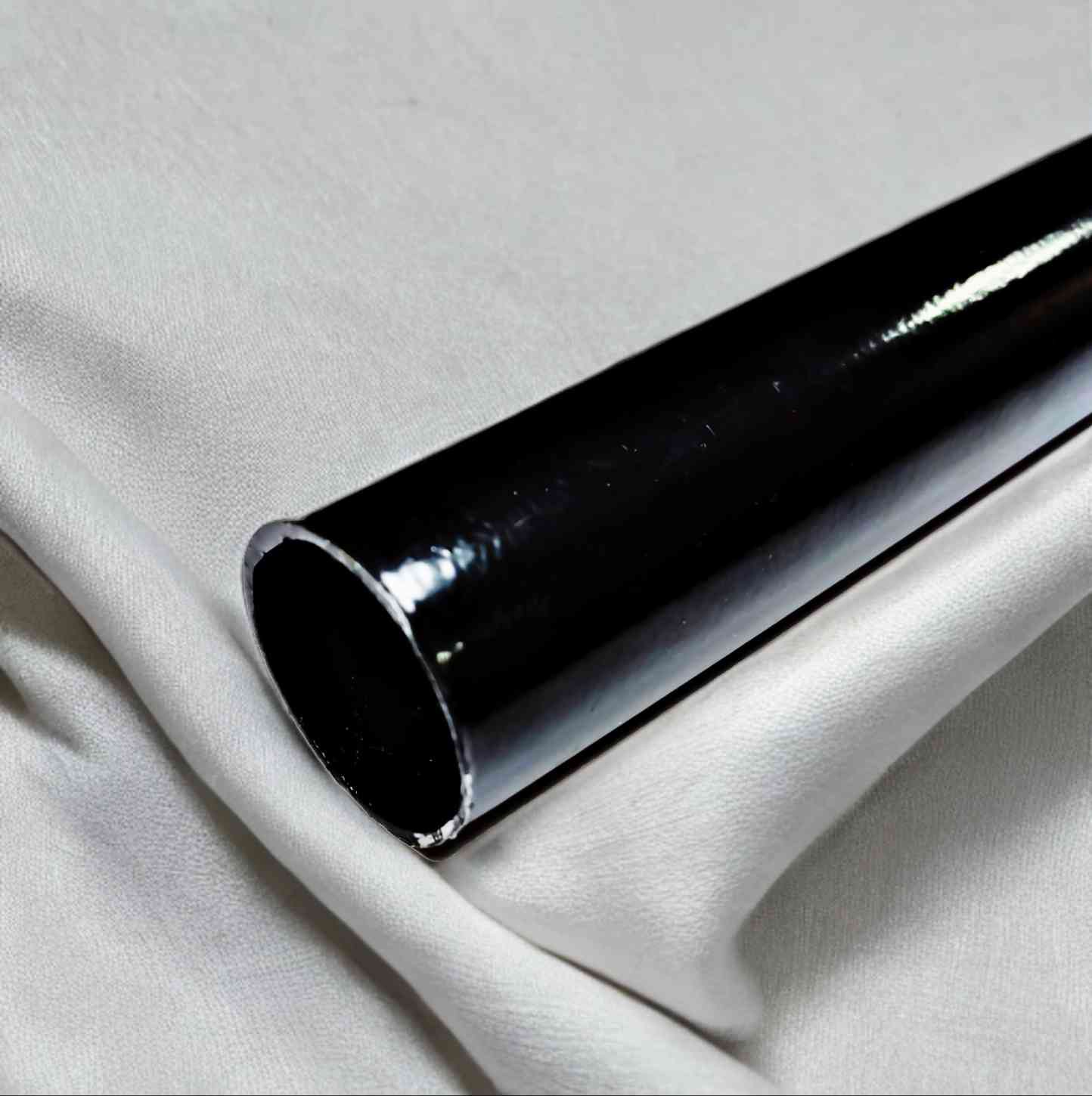 میله پرده آماده پانچ مشکی 25 و 28 میلی متر برش دلخواه، قیمت مناسب، ارسال فوری