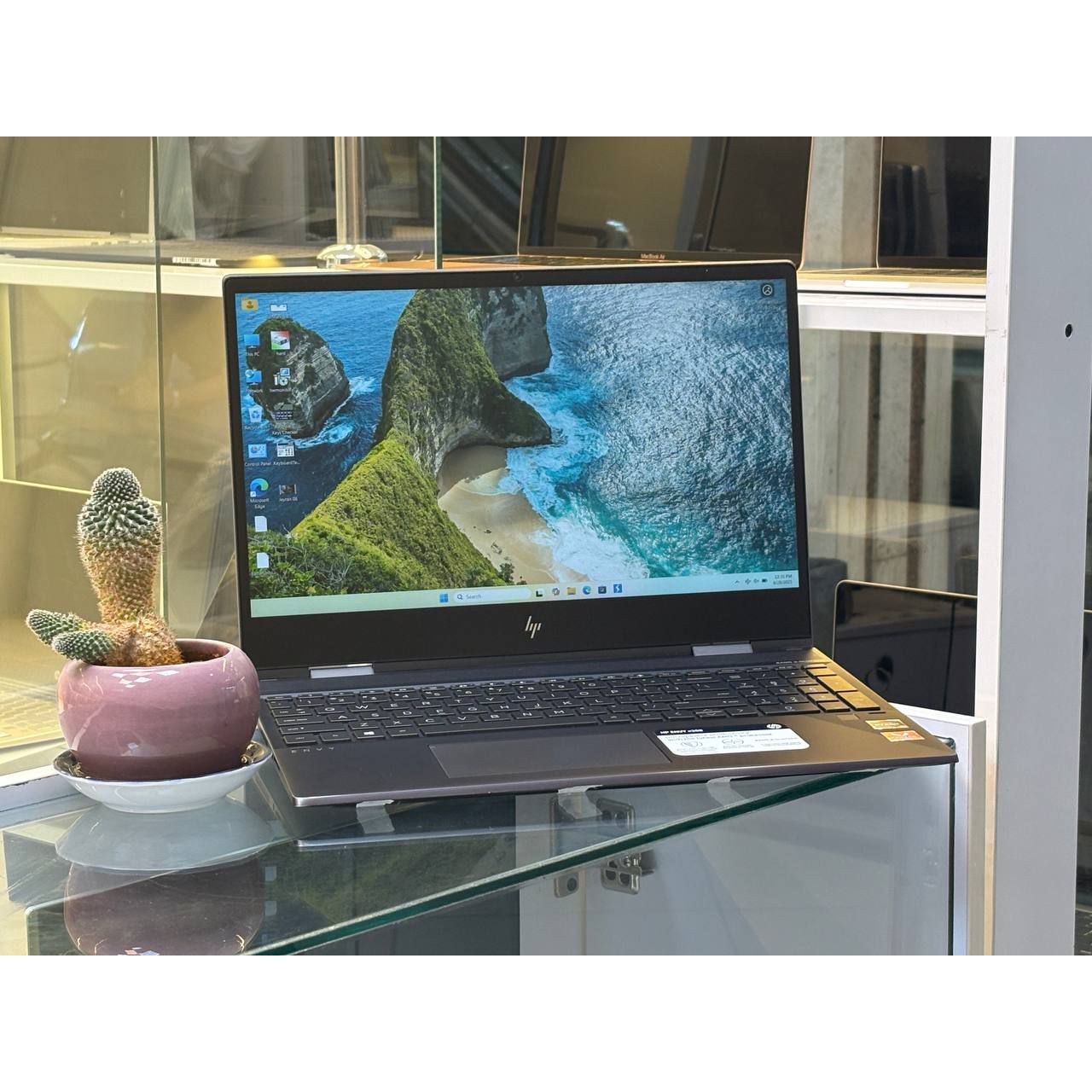 لپتاپ HP ENVY 15 RYZEN5-3500U 8gb ddr4 256gb ssd 2gb-vega8 15 6 inch FHD X360 TOUCH