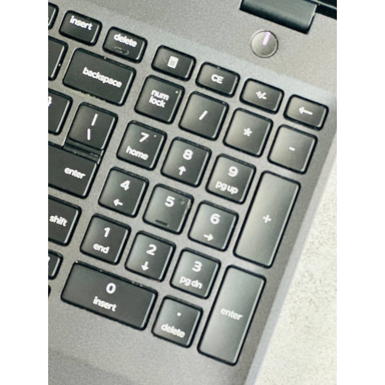 لپ تاپ استوک Dell Precision 3541 Core i7-9850H رم 16GB SSD 512GB گرافیک Quadro P620 4GB