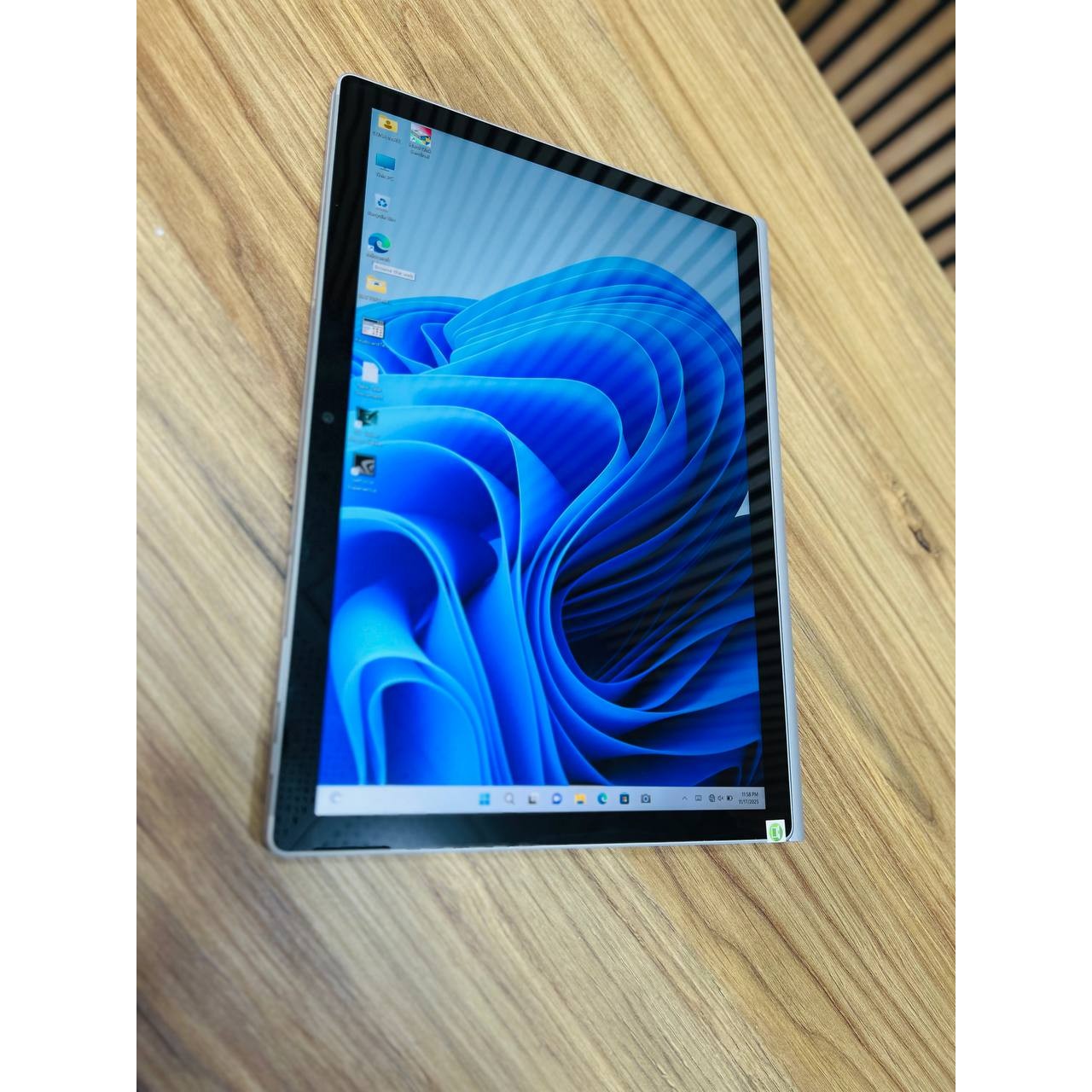 لپ تاپ Microsoft SURFACE BOOK 2 I7-8650U 16GB ddr4 1TB ssd 2GB 1050 13.5 inch 3K Touch