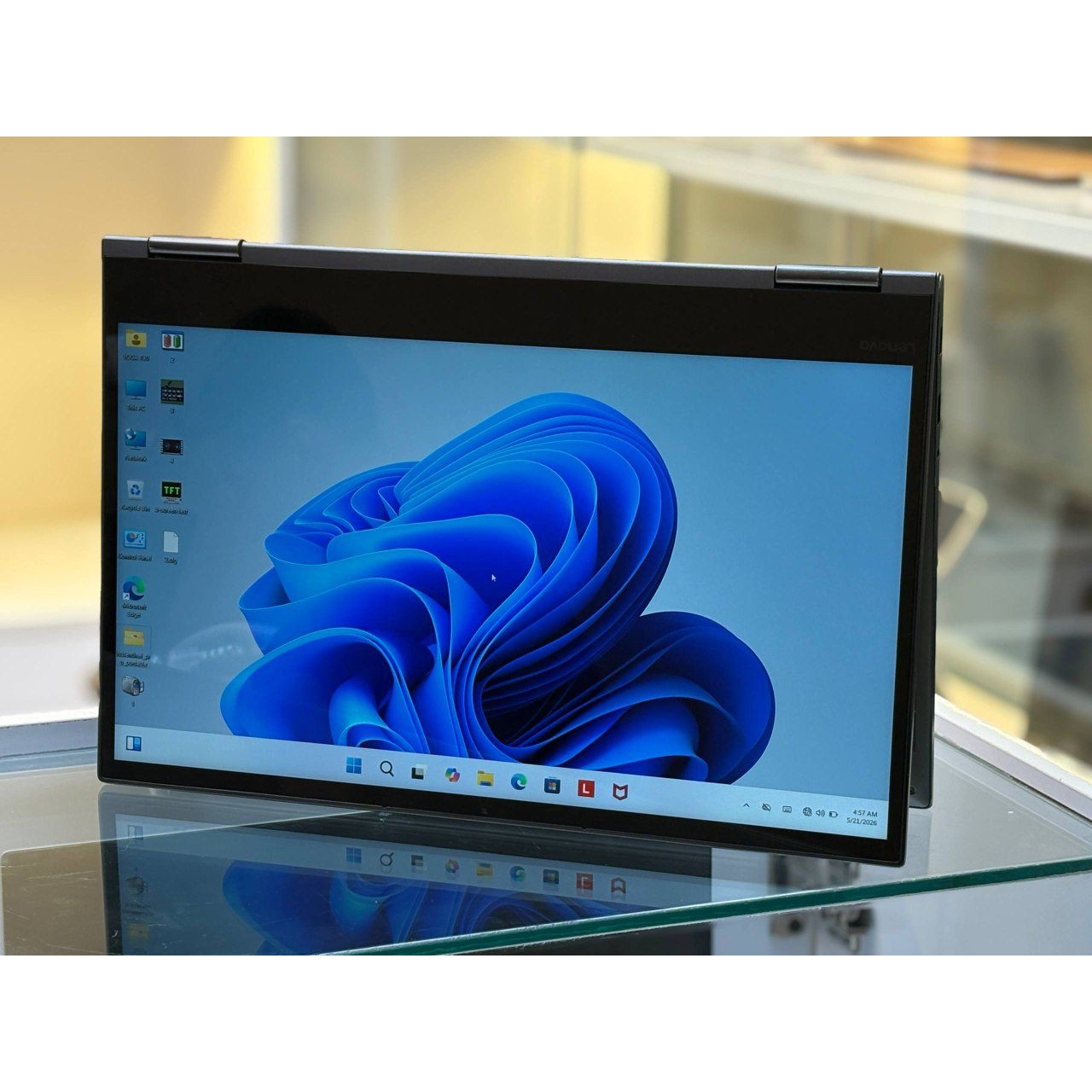 لپتاپ Lenovo YOGA 730 I5-8250U 8gb ddr4 256gb ssd intelUHD 15 6 inch FHD touch X360