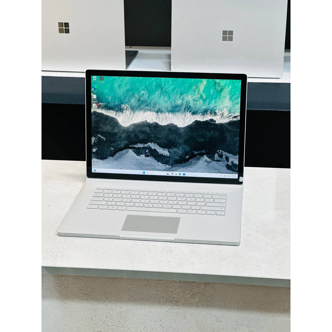 لپتاپ Microsoft surface book 3 i7-1065G7 32gbdr4 512gbssd 6gb-gtx 1660Ti 15 6 4K touch