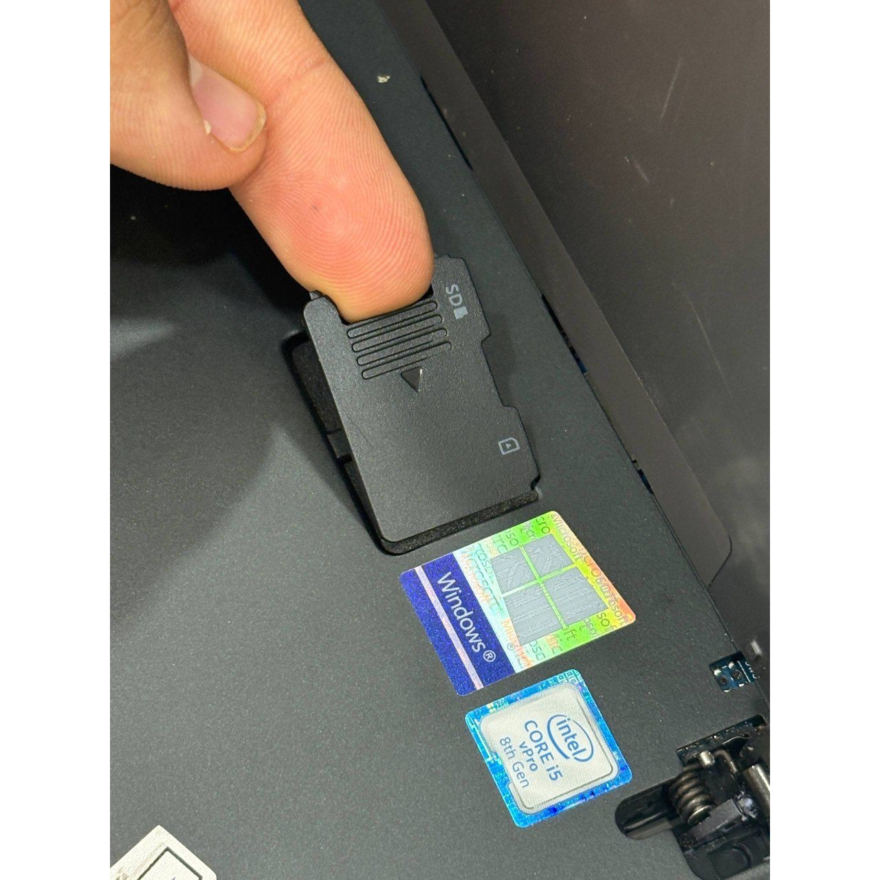 لپتاپ Dell latitude 5290 2-in-1 i7-8650U 16gb ddr4 256gb ssd Intel UHD 12.3 inch FHD touch