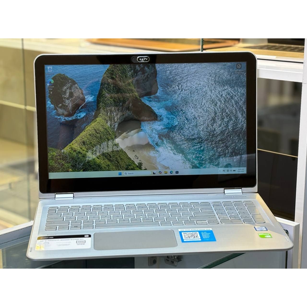 لپتاپ HP ENVY 15 I7-6500U 8GB DDR4 256GB SSD 2GB-930M 15 6 INCH FHD TOUCH X360