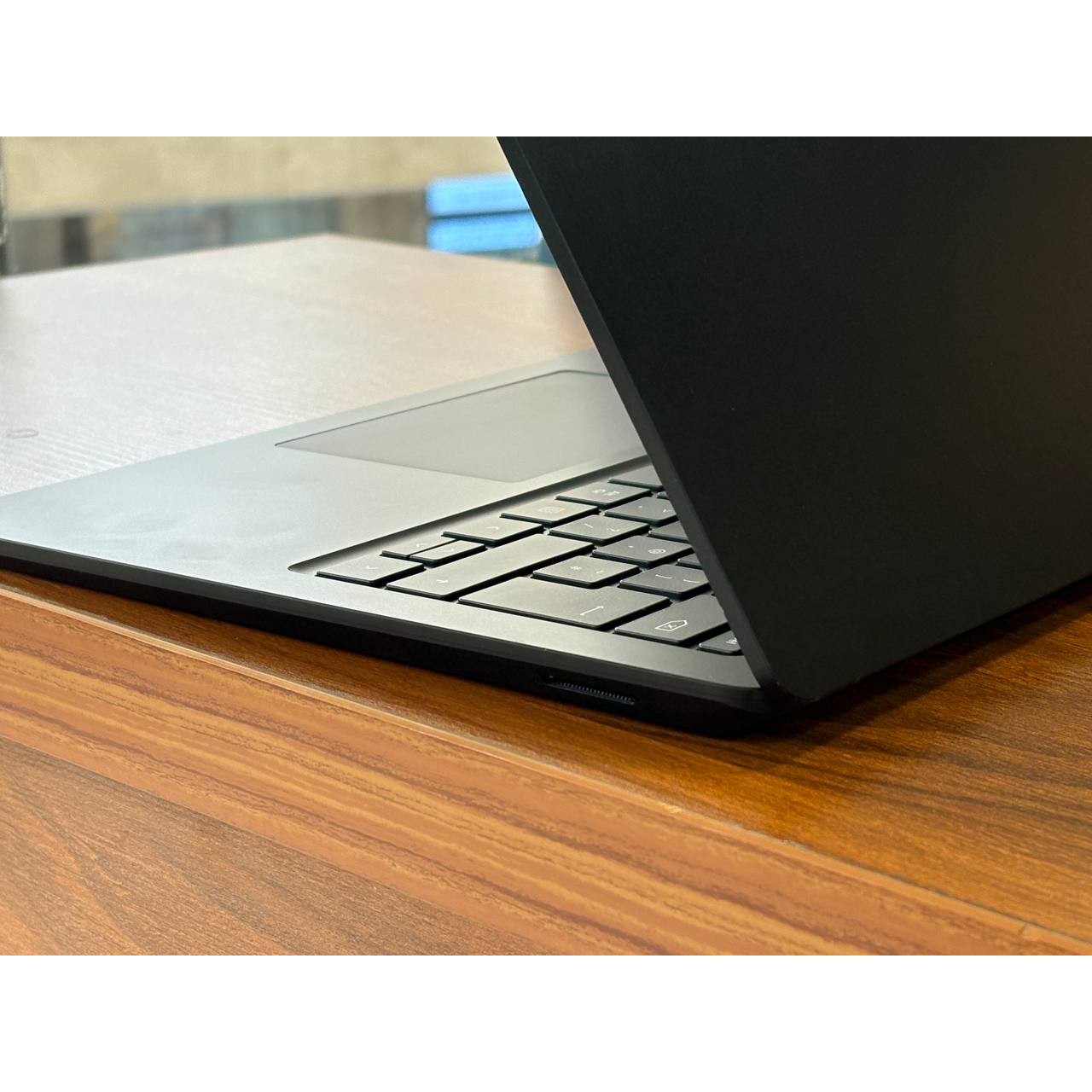 لپتاپ Microsoft laptop 5 i5-1245U 16gbddr5 256gbssd Intel iris xe 13 5 2K touch