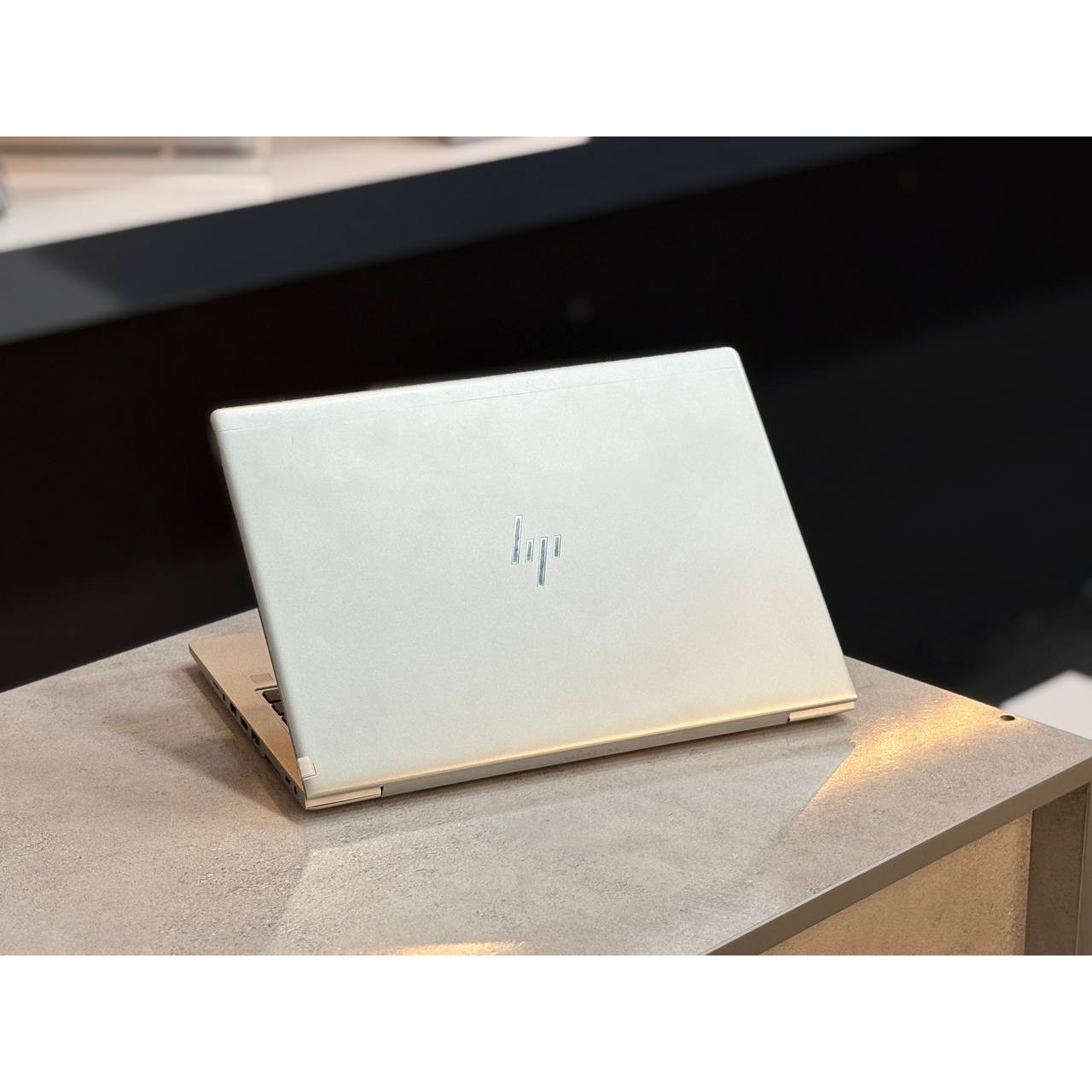 لپتاپ HP elite book 745G6 ryzen5-3500U 8Gbddr4 256ssd 2Gb vega8 14 1 inch FHD