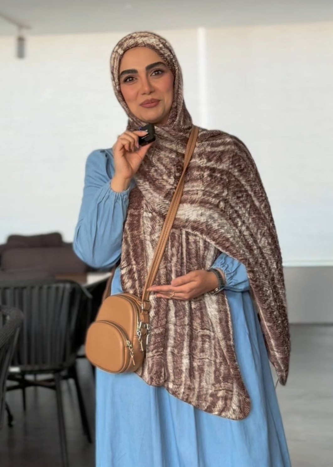 کیف دوشی زنانه چری تخفیفی جلو جیب کوچیک بنو 4728