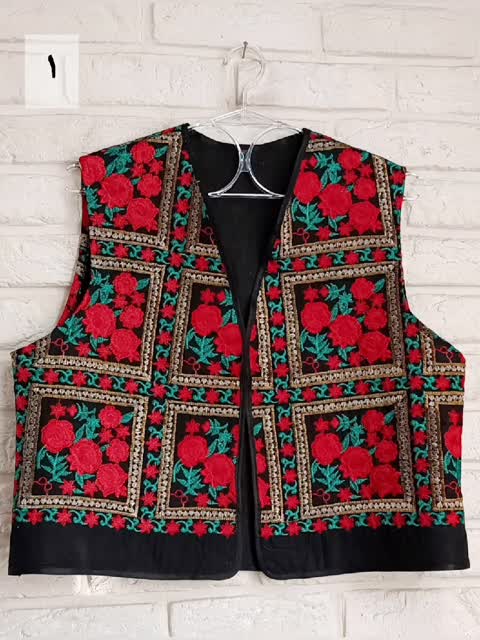 وست مخمل سوزندوزی عیدانه
