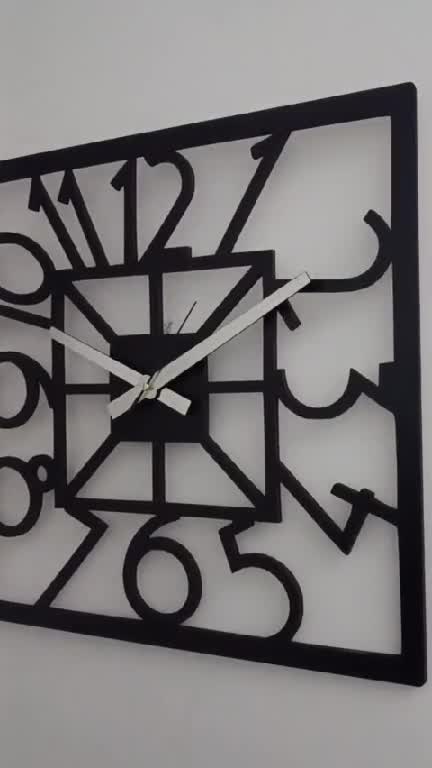ساعت دیواری چوبی مربعی ساده کد 96 پس کرایه