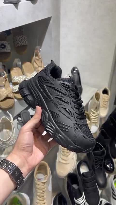 کتونی نایک مشکی سفید کرم لژدار دخترانه زنانه کفش ونس نایکی NIKE لژ دار کرمی طبی سبک راحت راحتی چرم بندی اسپورت اسپرت51