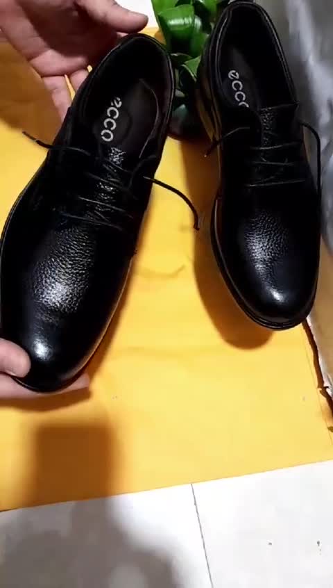 کفش مردانه چرم بند دار شیک و بادوام 