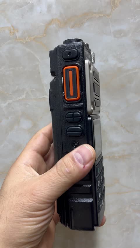 بیسیم واکی تاکی باوفنگ uv25 اورجینال به صورت تک