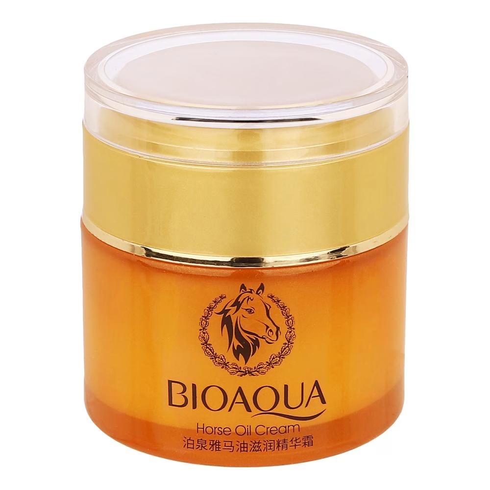 کرم مرطوب کننده صورت بی آکوا مدل Horse Oil مناسب برای انواع پوست وزن 50 گرم