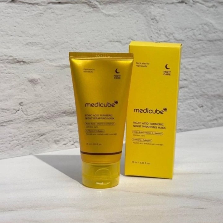 ماسک شب مدی کیوب Medicube مدل Kojic Acid Turmeric Night Wrapping Mask