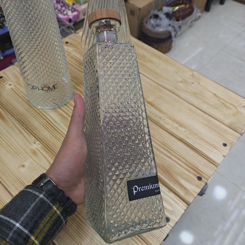 بطری آب شیشه ای درب چوبی بطری آب دیاکو