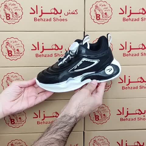 کتونی بچه گانه پسرانه دخترانه اسپرت سایز 31 تا 36 رنگ مشکی زیره پیو لژ چهار و نیم سانتی رویه راشل پُختی بند پُمپی فنری 
