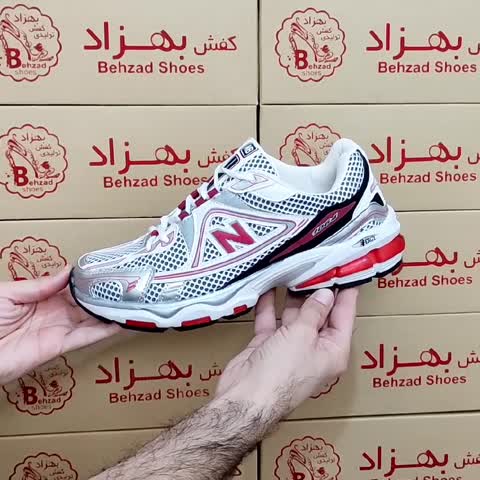 کتونی نیو بالانس مردانه پسرانه زیره پیو سایز 41 تا 44 رنگ سفید قرمز لژ 4 سانتی کفی طبی رویه چرم صنعتی و راشل خارجی سبک