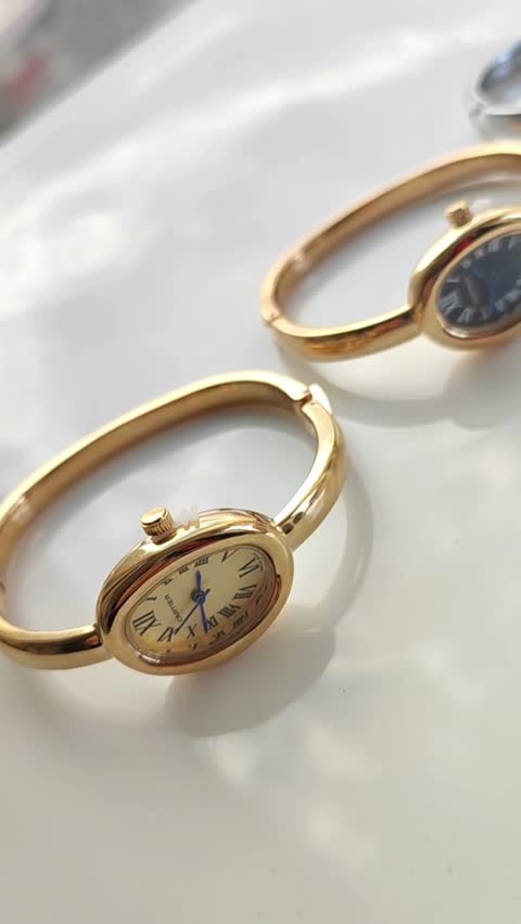 ساعت زنانه النگویی مارک CARTIER 140016003220