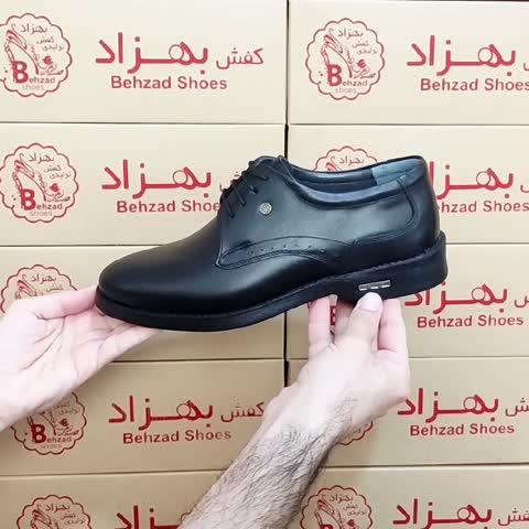 کفش تمام چرم طبیعی گاوی مردانه پسرانه سایز 40 تا 45 رنگ مشکی زیره پیو تزریق پاشنه 3 سانتی کفی طبی آستر چرم میشن مجلسی
