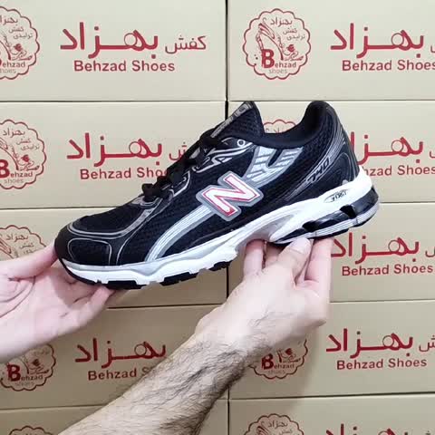 کتونی نیو بالانس مردانه پسرانه زیره پیو سایز 41 تا 44 رنگ مشکی لژ 4 سانتی کفی طبی رویه چرم صنعتی و راشل خارجی سبک و راحت