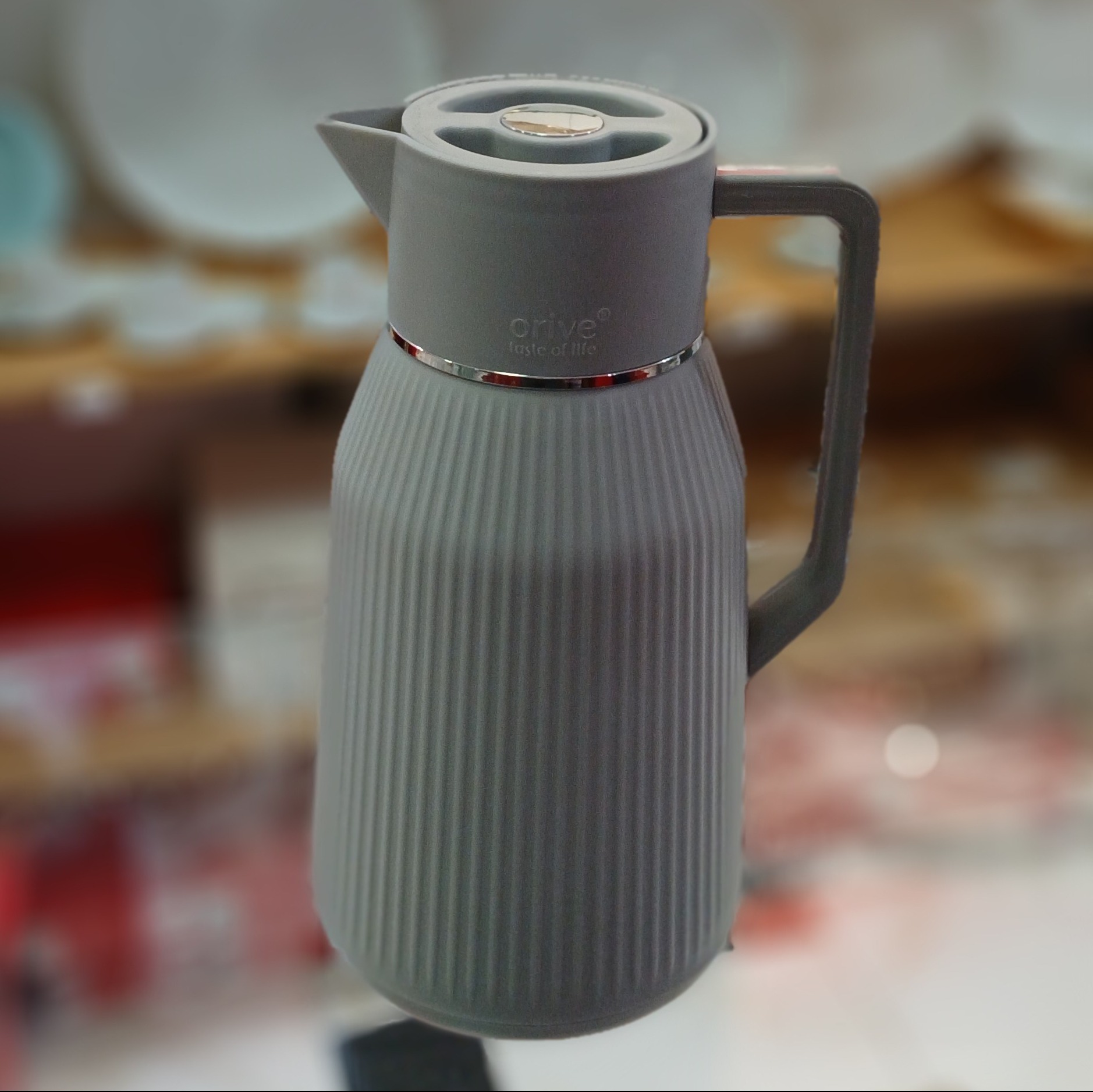 فلاسک اوریو شیشه رنگی ظرفیت 1.3 لیتر
