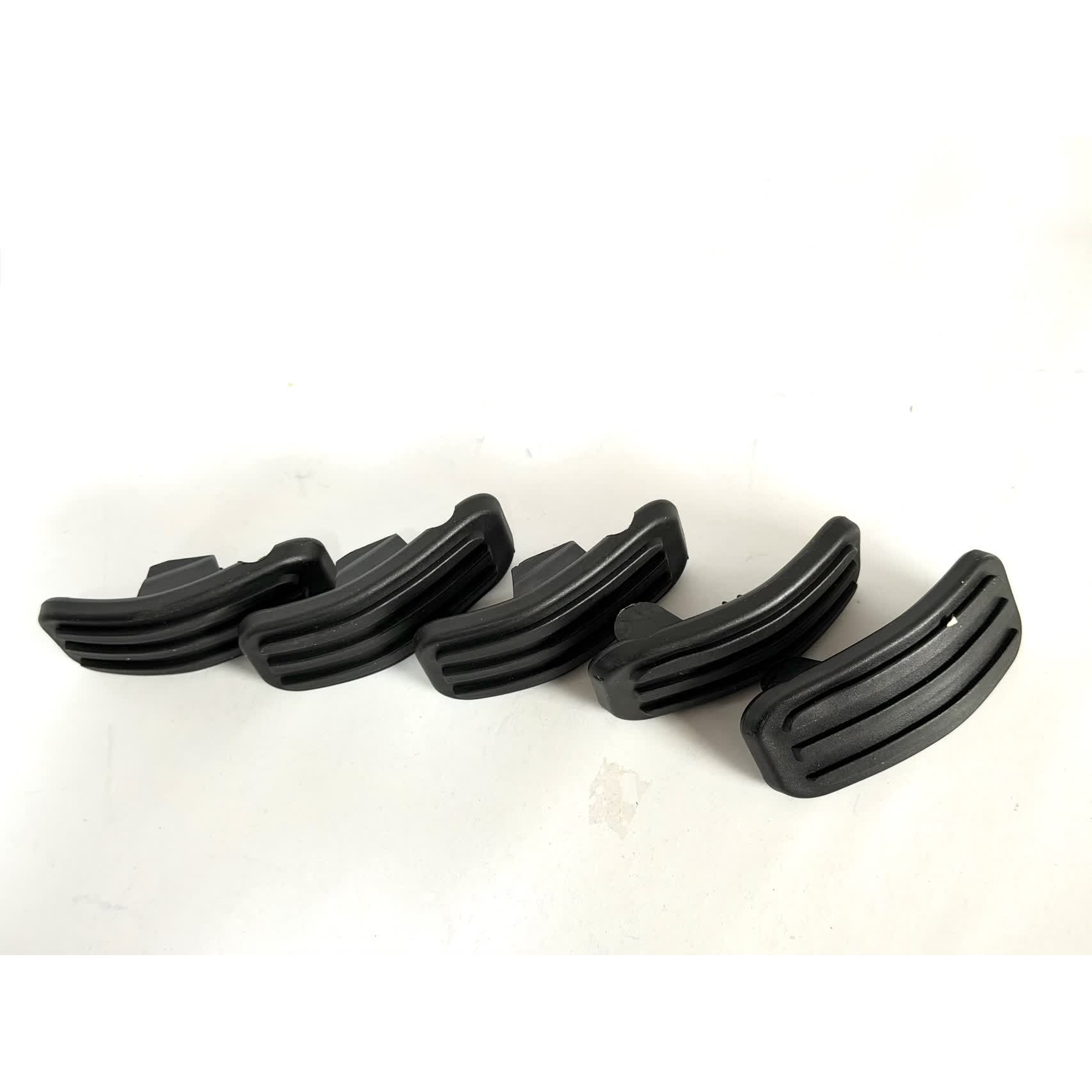 لاستیک روی پدال گاز 206