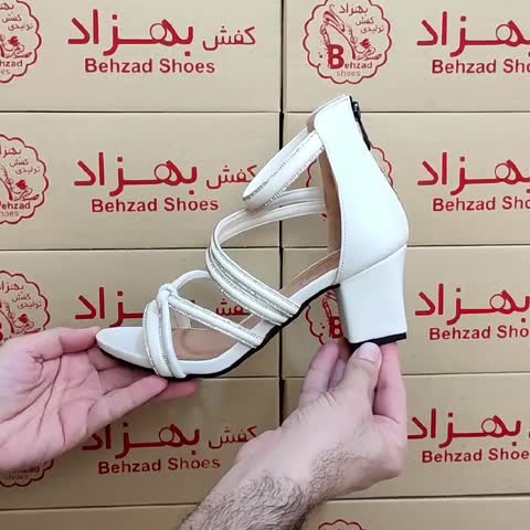 کفش پاشنه دار نگینی مجلسی زنانه سایز 36 تا 41 رنگ کرم پُشت زیپ رویه نگینی و چرم صنعتی زیره رافیک پاشنه شش و نیم سانتی 