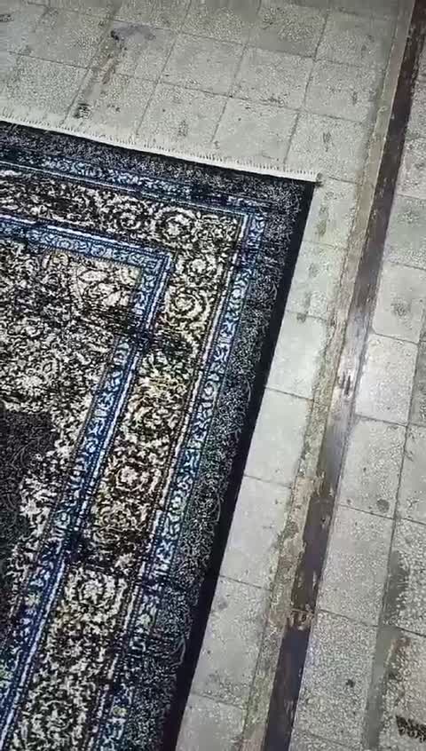 فرش ماشینی 440 شانه 9 متری طرح ویهان سرمه ای