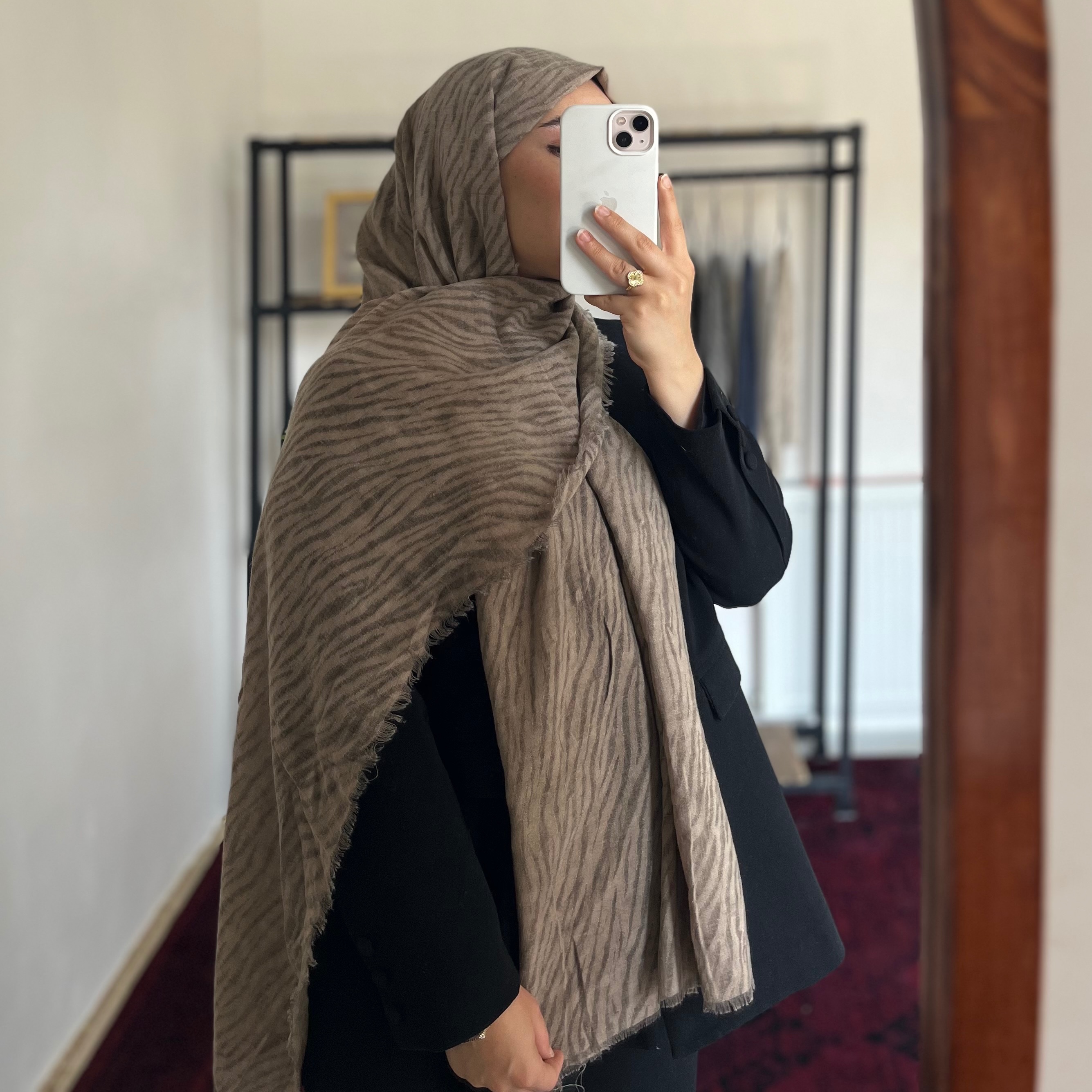 شال نخ کنفی