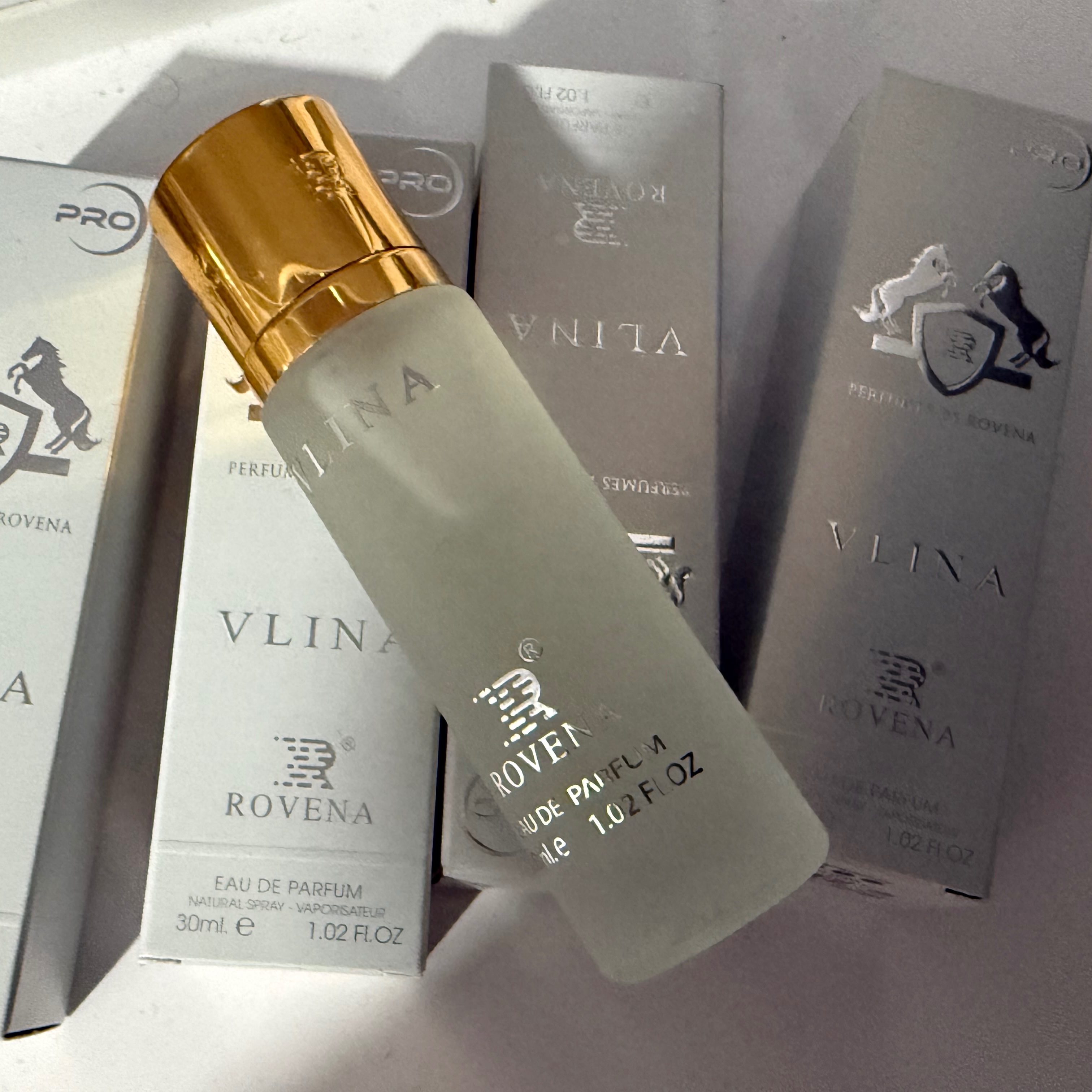مارلی والایا آغازین این عطر از ترنج، نارنگی