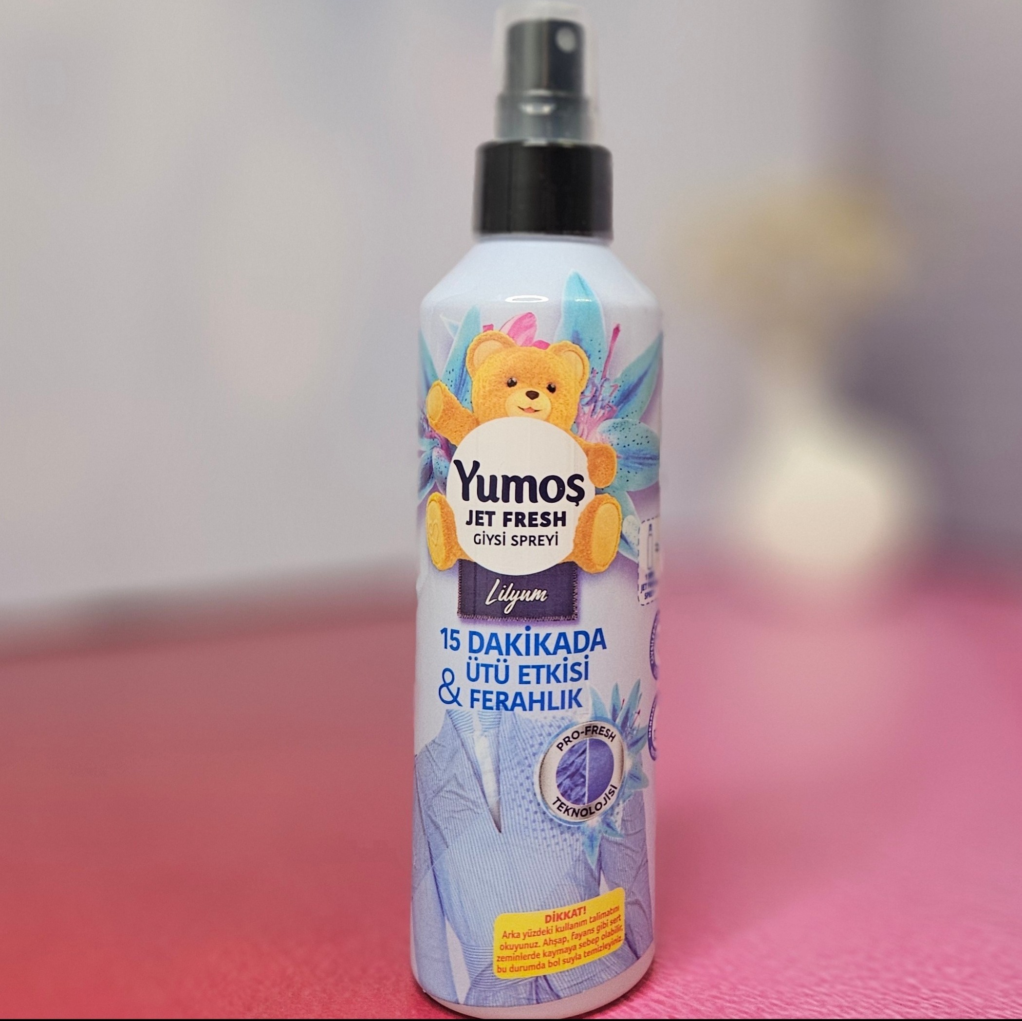 خوشبوکننده و ضد چروک لباس یوموش Yumos رایحه گل لیلیوم 